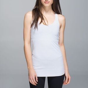 Lululemon EUC cool racerback CRB tank top classic stripe silver spoon size 4